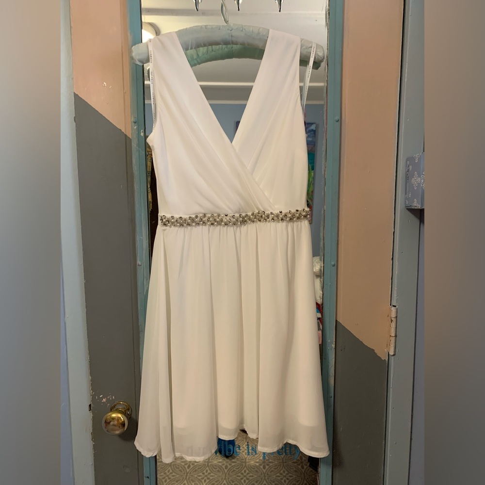Feel like like a princess!….here’s a dress to help. You add the sparkle💖